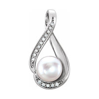 Accented Pearl Pendant