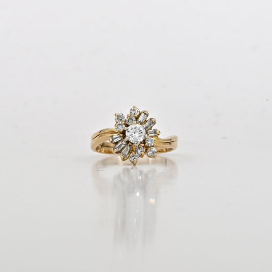 0.30 CT Round Center Diamond Ring in 18K Yellow Gold