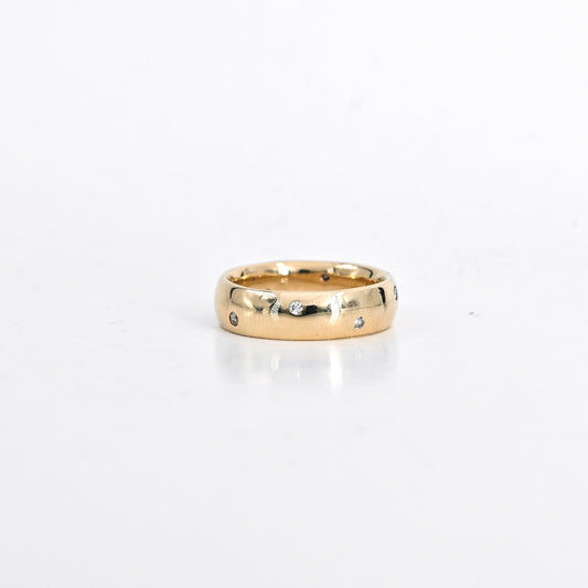 0.18 CTW Flush-Set Diamond Ring in 14K Yellow Gold