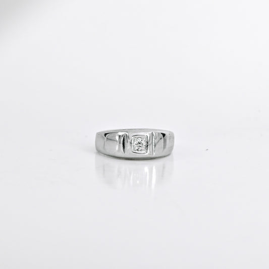 0.20 CTW Solitaire Diamond Ring in 14K White Gold – Size 11