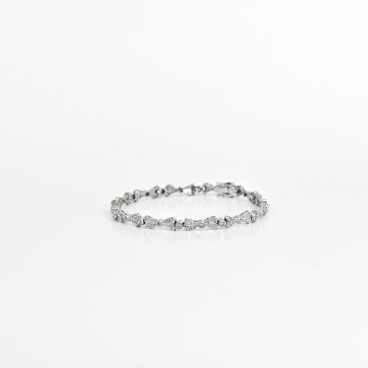 1.02 CTW Diamond Bracelet in 18K White Gold