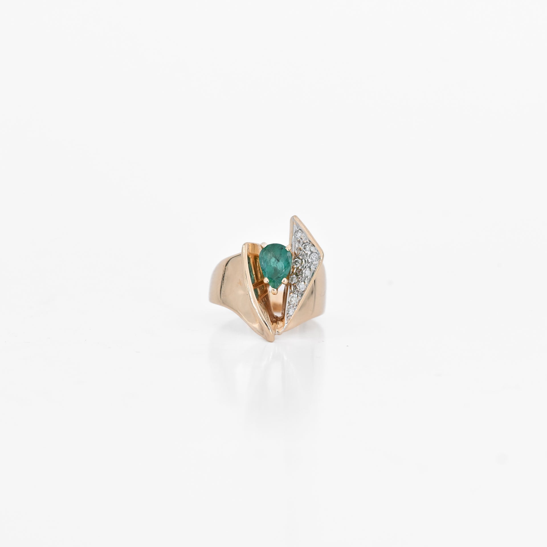 0.77 CT Natural Emerald Ring in 14K Yellow Gold